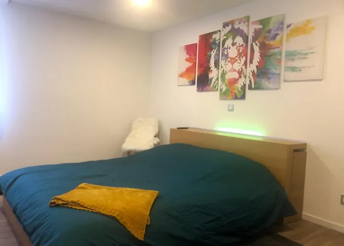 公寓 The Family Industry *